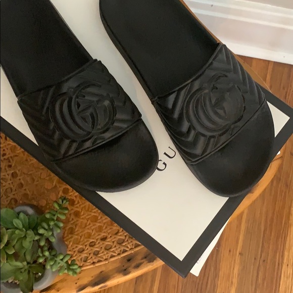 gucci black pool slides